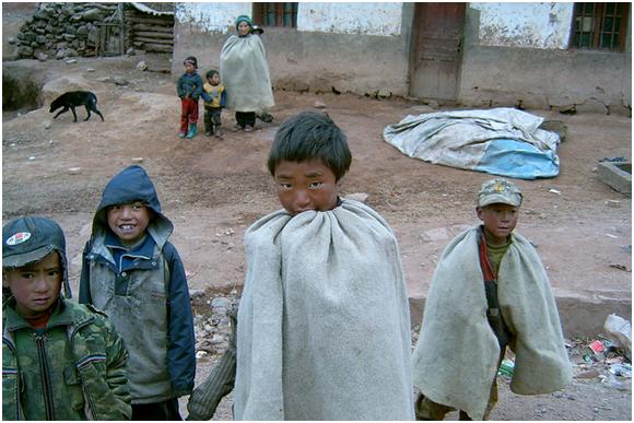 Las familias ricas son indulgentes ante el mal gusto, mientras que la pobreza de otras familias no parece preocuparles, esta es la realidad de China. (Kate Janis / Flickr)