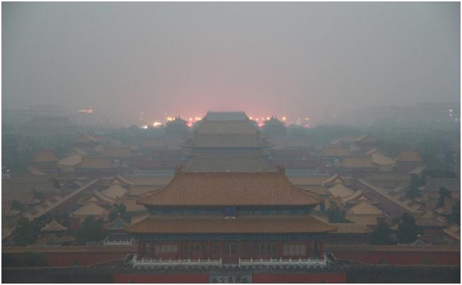 Esa pesada niebla por encima al norte de China acorta la esperanza de vida de los habitantes de las ciudades hasta por cinco años. (Marko Kudjerski / Flickr)